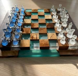 ชุดกระดานหมากรุกไม้และเรซินที่มีคุณภาพทำจากเรซินแบบกำหนดเองชุดหมากรุกหรูหราชิ้นหมากรุกสีแดงเรซิ่นสีดำสำหรับงานฝีมือ tayyab - Product Image 1