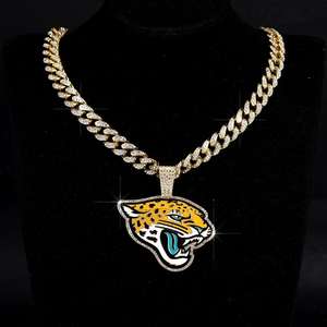 Colgante de Moda Unisex Personalizado de Hip Hop Punk Jacksonville Jaguars, Completamente Cubierto de Moissanita, Plata de Ley, Rodio y Chapado en Oro de 14K - Product Image 3