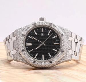 Collection de montres unisexes de luxe de qualité standard, 41 mm, diamants en moissanite de clarté VVS, montres à quartz disponibles en Inde - Product Image 1