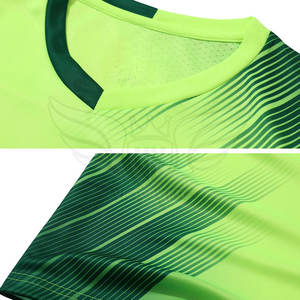 Kit d'uniforme de football respirant professionnel Nouveau design Kit d'uniforme de football de haute qualité en stock avec logo personnalisé - Product Image 3