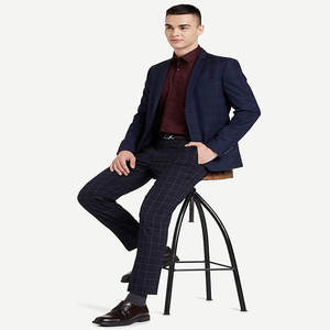 OEM de lujo de alta calidad de la empresa de fabricación de logotipo personalizado de manga corta de golf de la ropa de los hombres Polos camisas de golf - Product Image 3