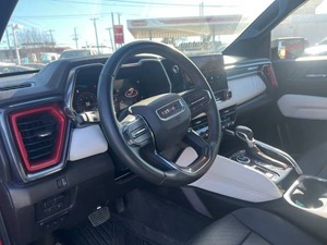 AT4X 4dr Crew Cab 4WD SB Usado en Buen Estado - Product Image 3