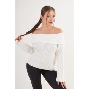 Pull décontracté blanc Madonna avec des paillettes et des embellissements scintillants - Vente en gros - Product Image 5