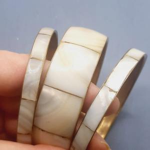 Brazalete de cuerno de búfalo natural hecho a mano de alta calidad de HF Crafts, brazaletes de cristal para mujer a bajo costo - Product Image 4