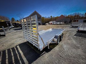 Remorque utilitaire UTV en aluminium blanc à double essieu, plateau plat avec rampe et barrières latérales 7x14 pieds - Product Image 5