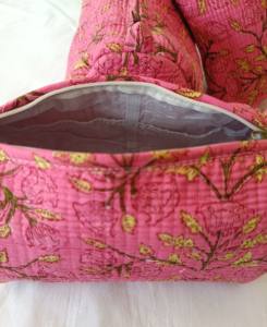 Floral Pattern Quilted Cotton <b>Makeup</b> Bag Travel Cosmetic Carry Pouch with Zipper Manufacturer Wholesaler Cosmetic <b>Case</b> - Product Image 4