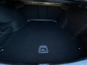 รถยนต์เมอร์เซเดส-เบนซ์ ซี-คลาส เอเอ็มจี ซี 43 ปี 2024 สภาพดี ใช้งานน้อย - Product Image 6