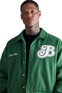 Nouveau Streetwear personnalisé en vrac pour l'hiver Vestes universitaires pour hommes universitaires en coton chenille Vestes universitaires en noir et blanc - Product Image 2