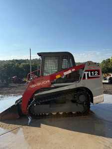 Chargeuse sur chenilles TAKEUCHI TL12 2016, moteur diesel Kubota, pompe hydraulique haute performance, boîte de vitesses, roulement de moteur - Product Image 5