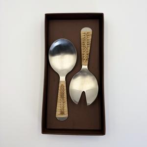 Ensemble de cuillère et de fourchette à salade en acier inoxydable poli argenté, design artisanal en rotin, pour mariage - Product Image 2