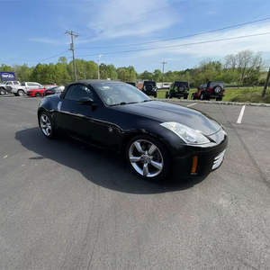 Nissan 350Z Roadster Touring 2009 / Disponible à la vente avec faible kilométrage, moteur essence, véhicule d'occasion en excellent état et sans accident - Offre exceptionnelle - Product Image 1