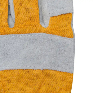 Vente en gros de gants de machiniste de sécurité anti-coupure en cuir de vache et coton pour travaux de soudage anti-chaleur - Product Image 5