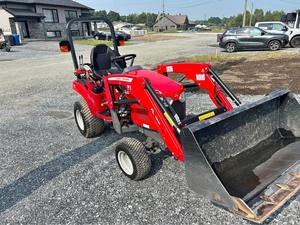 Tracteur Massey Ferguson 2022 GC1725M 24HP 4WD à transmission par engrenages, haute productivité, avec boîte de vitesses à pompe et roulement pour moteur - Product Image 6