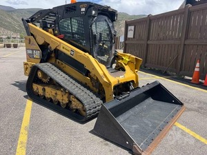 รถตักล้อยาง Caterpillar 299D2 XHP ปี 2016 รถตักหน้า รถตักแบบสกิดสเตียร์ รับน้ำหนักได้ 40 ตัน พร้อมเครื่องยนต์ - Product Image 2