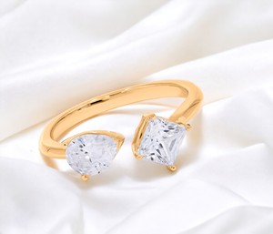 Vente en gros 1.60 ct taille coussin et coupe poire diamant cultivé en laboratoire 2 bague de fiançailles en or massif et argent 925 pour elle - Product Image 2