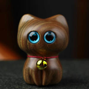 Nouvelle figurine de chat porte-bonheur en bois de santal vert pour la décoration et les accessoires de bureau - Product Image 5