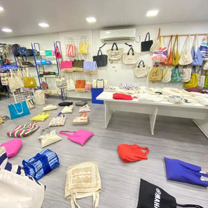 Bolso de playa de señora de moda de verano del mayorista del fabricante todo tipo de cuero con mango de cuerda de ojal de lona impreso de la India - Product Image 5