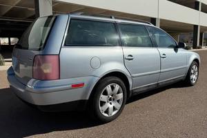 Occasion 2024 pour GLX Coupé Turbo R15 Cuir Foncé Confort de Conduite Premium Sensation de Conduite Sécurisée à Vendre - Product Image 3