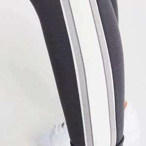 กางเกงลำลองผู้หญิงพิมพ์ลายโลโก้ตามสั่ง ดีไซน์ใหม่ล่าสุด พร้อมเชือกผูกเอวแบบสบาย ทรงหลวมสไตล์วินเทจ ผ้าวอช ใส่ได้ในฤดูหนาว - Product Image 5