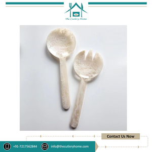 Juego de cuchara tenedor para servir ensalada blanca perla de 2 piezas de la mejor calidad, material de resina de diseño real, cubiertos seguros para alimentos de la India - Product Image 2