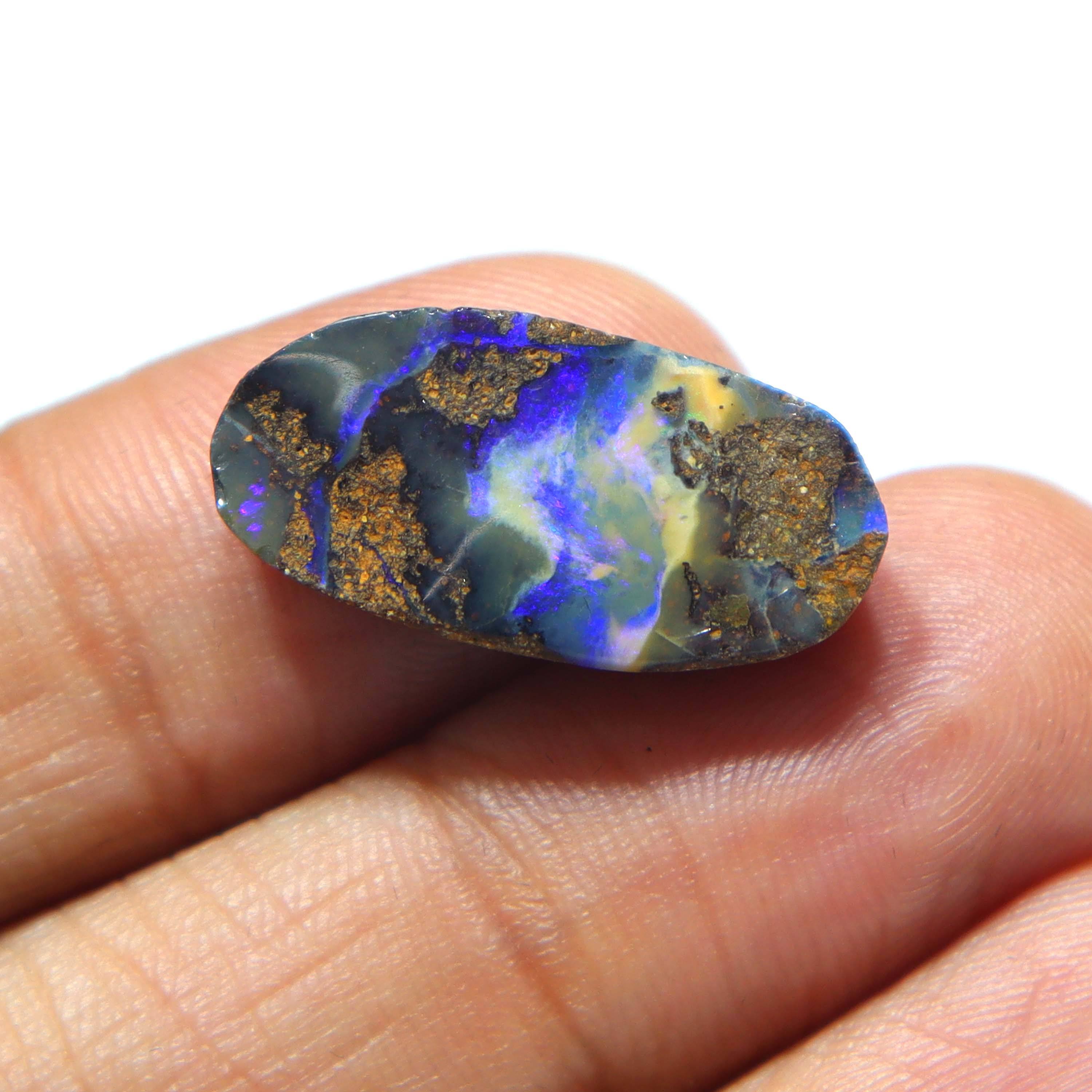 สีน้ำตาล