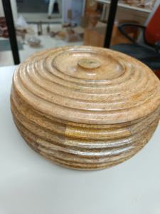 Cajas y Letreros Decorativos Budistas Elegantes Hechos a Mano en Madera Pulida para Regalos Navideños - Product Image 3