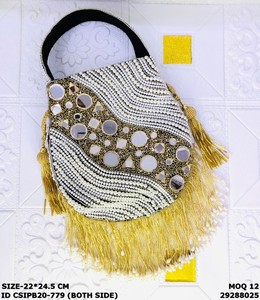 Bolso Potli de Novia con Cuentas, Diseño Sólido, Capacidad de 1-1.9L, Cierre Dori, Correa de Anillo, Multifuncional para Fiestas Nocturnas - Craftstages - Product Image 2