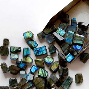 Pépites de Tumble à Facettes de Labradorite Naturelle Multi Feu Spectrolite Labradorite Cabochon Lâche Poli Fait à la Main GemstoneLot - Product Image 6