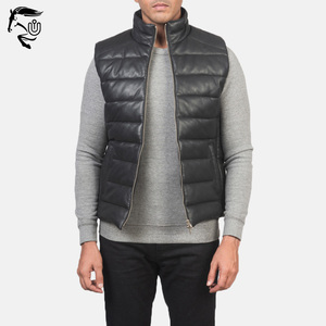 Chaleco acolchado de cuero negro Reeves hecho por Unbridleds Industry - Product Image 3