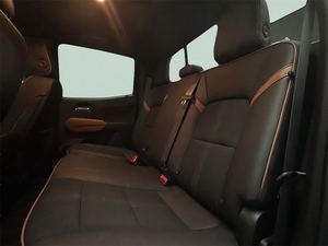 GMC Canyon AT4 Crew Cab 4WD USADO del 2026 - Product Image 5