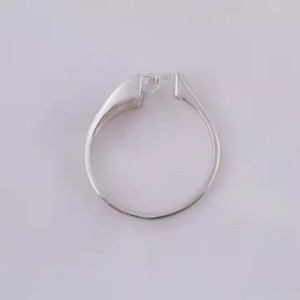 แหวนหมั้นแยกก้านเดี่ยวแบบตัดเป็นชิ้นเล็กๆเพชรที่ปลูกในห้องแล็บขนาด10K/14K/ 18K สำหรับการหมั้น - Product Image 2