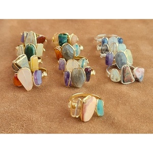 Anillos de Moda con Piedras de Colores, Chapados en Oro y Plata para Reventa en Boutiques - Product Image 1