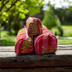 Bolsa de Cosméticos Impermeable para Mujer, Bolsa Organizadora de Maquillaje Grande para Viajes, Uso Diario, Artículos de Cuidado de la Piel, Artículos de Tocador y Esenciales de Belleza - Product Image 2