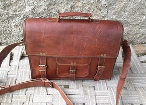 Bolso bandolera de cuero hecho a mano rústico, bolso asequible de gran capacidad para uso universitario, bolso bandolera de cuero Vintage Premium - Product Image 4