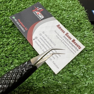 แหนบขนตาปลายแหลมนาโนแบบยั่งยืนแหนบต่อขนตาแบบเคลือบผงสีดำโลโก้ตามสั่ง - Product Image 4