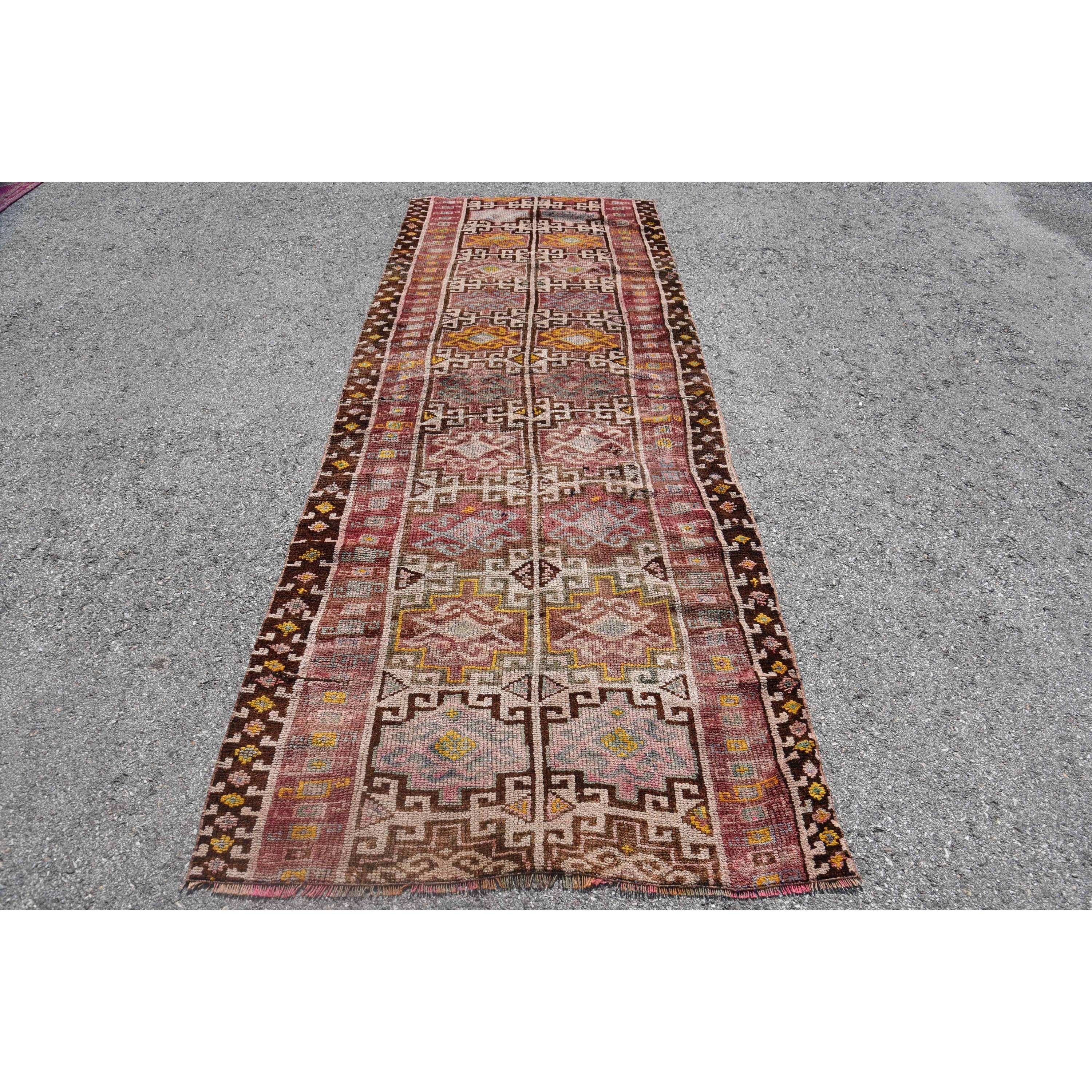 สีน้ำตาล