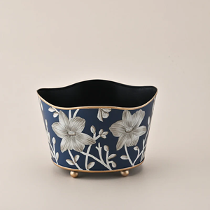 Poubelle décorative en métal peinte à la main pour la maison, la chambre à coucher, le couloir, l'accent d'intérieur, le patrimoine culturel et artistique - Product Image 3