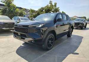 Camionetas Hilux Usadas 2025 con Motor de Gasolina 2.7 2TR, Cabina Simple, 4 Asientos, Faros LED, Neumáticos R17, Aire Acondicionado Automático, en Venta - Product Image 2