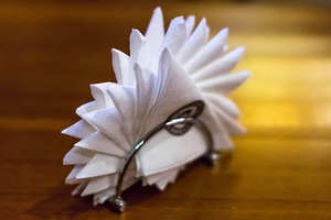 Organisateur multifonctionnel moderne de distributeur de porte-serviettes en bois de luxe pour la décoration intérieure bureau accessoire étanche écologique - Product Image 2