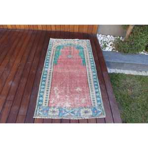 Tapis turc vintage 2,5 x 4,9 pieds, petit tapis, tapis en laine rouge - Product Image 1