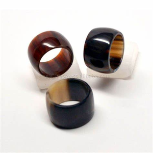 Corne de boeuf naturelle Bague traditionnelle chrétienne Taille personnalisable Polie brillante Meilleure qualité Corne de vache buffle Croissant Artisanat - Product Image 5