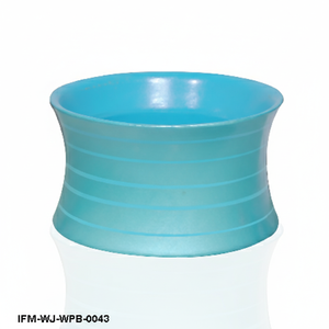 Brazalete Moderno Minimalista de Madera Ancha Color Turquesa Metálico con Silueta Cóncava Pintada - Product Image 1