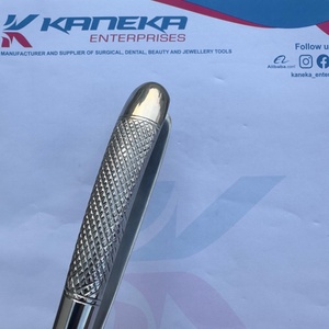 Fórceps de Extracción de Molares Inferiores Eléctricos de Acero Inoxidable KANEKA ENTERPRISES con Agarre Ergonómico, Certificación CE para Cirugía Dental - Product Image 3