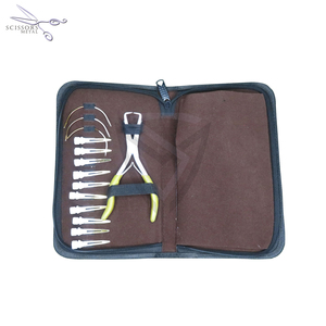 Kit d'outils de pose d'extensions capillaires personnalisé de haute qualité, comprenant ciseaux, pinces et outil de bouclage avec clips, idéal pour les salons de coiffure – Excellent rapport qualité-prix - Product Image 6