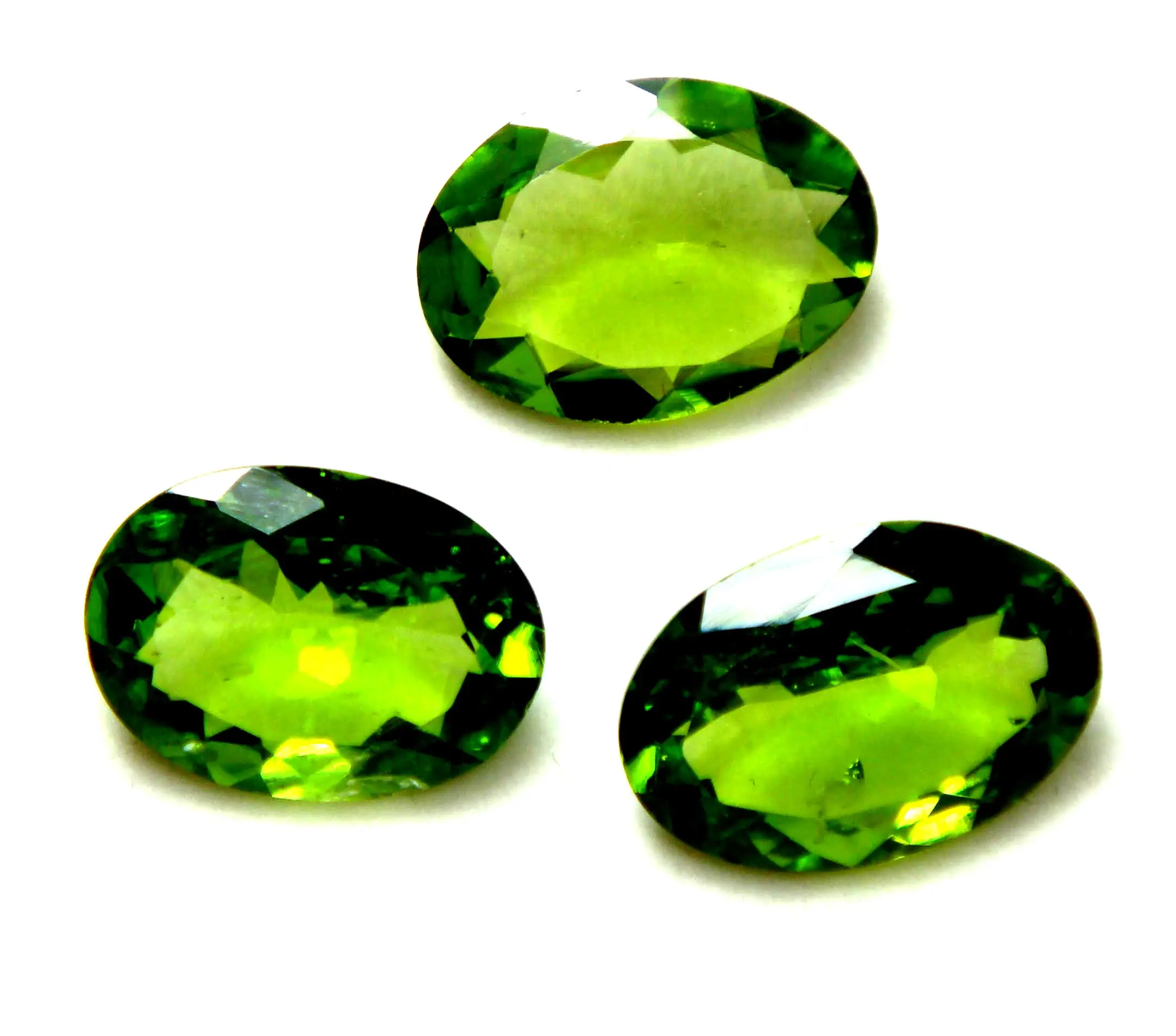 Pedras preciosas soltas naturais artesanais de alta qualidade, cor verde peridoto, corte facetado em formato oval, joias com qualidade incrível