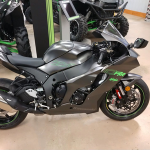 Kawasaki Ninja ZX-10R 2025 - Product Image 1