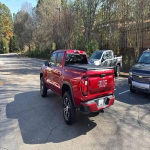 GMC Canyon 2023 en parfait état - Product Image 3