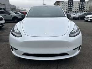 Tesla Model Y Long Range AWD 2023 Impecable, Doble Motor, 330 Millas de Autonomía, Mayormente Trasera, con Cámara - Product Image 2