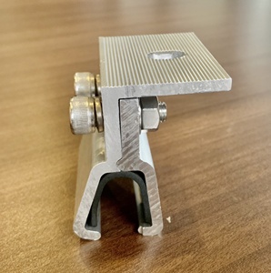 Di alta qualità in alluminio anodizzato 6005-T6 Set morsetto per tetto HOL.KCL-A1B1-F3 per sistema di montaggio solare Made in Vietnam per Carport - Product Image 5