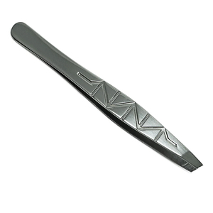 Pinzas para Cejas con Punta Inclinada y Mango Impreso Personalizado de 4 Pulgadas para Eliminar el Vello de la Frente, Pinzas para Cejas para Belleza - Product Image 2